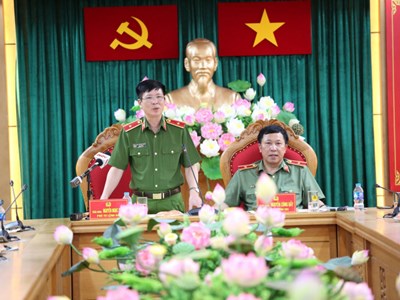 Nhiều hoạt động kỷ niệm 60 năm Ngày truyền thống lực lượng Cảnh sát nhân dân