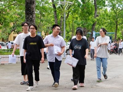 Kỳ thi tốt nghiệp THPT năm 2022 tại Thanh Hóa: Kết thúc ngày thi đầu tiên có 326 lượt thí sinh vắng thi