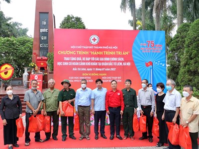 Hành trình tri ân kỷ niệm 75 năm ngày Thương binh, liệt sĩ