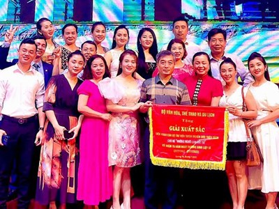 Điện Biên đoạt giải xuất sắc Liên hoan Cán bộ thư viện tuyên truyền giới thiệu sách