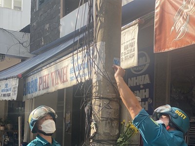 Quảng cáo rao vặt trái phép làm mất mỹ quan thành phố du lịch