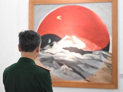 Lời tri ân trong triển lãm mỹ thuật Còn mãi với thời gian