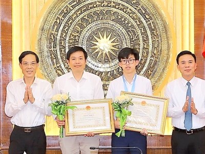 Thanh Hoá: Tuyên dương, trao thưởng học sinh đoạt giải Olympic quốc tế