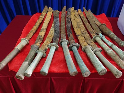 Bình Định: Bảo tàng Quang Trung tiếp nhận 65 hiện vật thời Tây Sơn