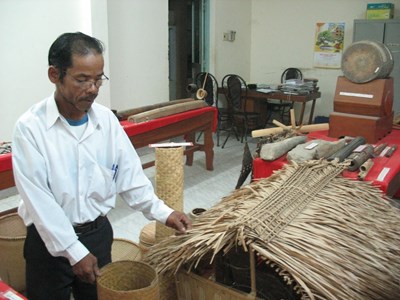 Nghệ nhân ưu tú Mấu Quốc Tiến- "Pho sử sống" của đồng bào Raglai