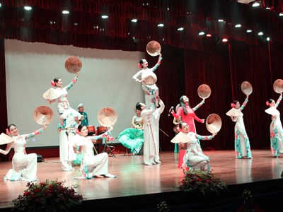 Đêm nghệ thuật thắm tình hữu nghị