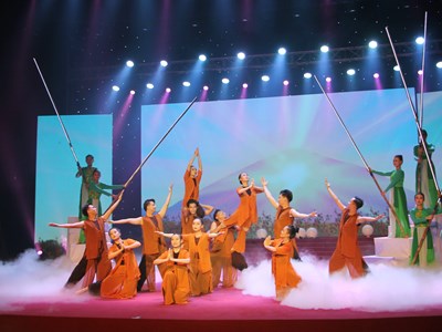 Miền Đông hòa nhịp đờn ca