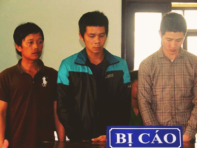 Ba đối tượng hành hung bác sĩ bị phạt hơn 18 năm tù