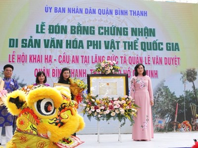 Đón Bằng di sản quốc gia “Lễ hội Khai hạ - Cầu an tại lăng Đức Tả quân Lê Văn Duyệt”