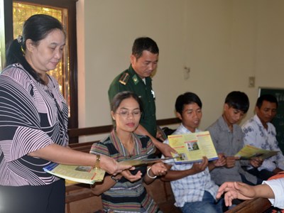 Tạo sinh kế hỗ trợ người dân tránh “bẫy” buôn người