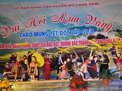 'Vui hội mùa vàng'- hấp dẫn du khách khi đến với Mù Cang Chải