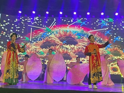 Thấy gì từ liên hoan Đờn ca tài tử ở một địa phương?