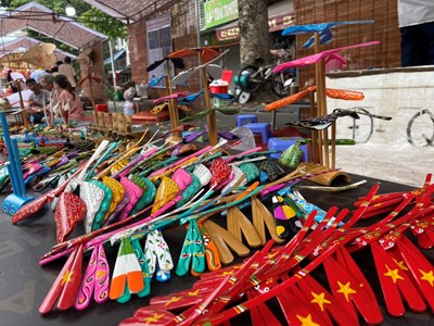 Tết Trung thu cổ truyền trước thách thức thời đại mới