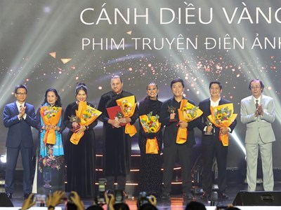 Phim điện ảnh 'Đêm tối rực rỡ' đoạt giải Cánh diều vàng