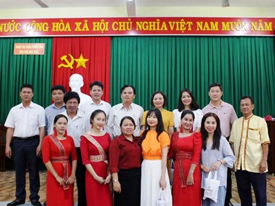 Đoàn công tác Bộ VHTTDL thăm làng gốm Chăm Bàu Trúc