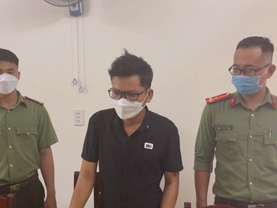 Quảng Ngãi: Bắt tạm giam đối tượng đăng tải, chia sẻ bài viết chống phá Nhà nước lên Facebook