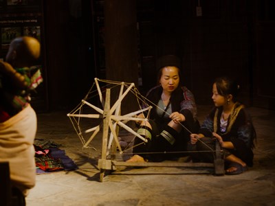 Cuốn hút thực cảnh The Mong Show