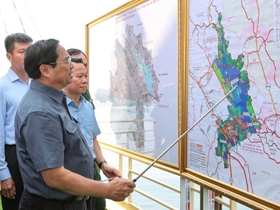 Thủ tướng khảo sát Khu du lịch quốc gia hồ Thác Bà