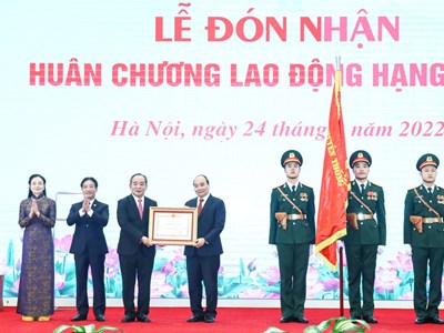 Văn phòng Chủ tịch nước kỷ niệm 30 năm tái lập và đón nhận Huân chương Lao động hạng Nhất