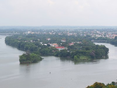 Gỡ khó cho Cồn Hến