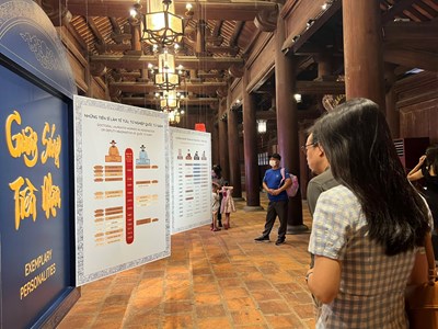 Lắng nghe bia đá kể chuyện hiền tài