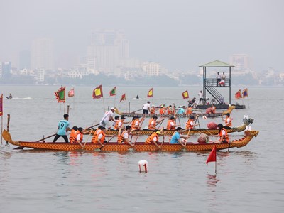 Sôi động Giải Bơi chải thuyền rồng Hà Nội mở rộng