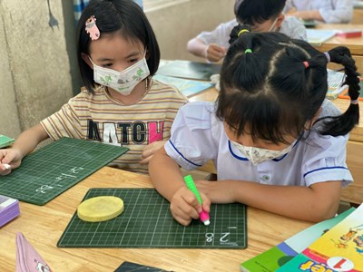 Lạm thu quỹ phụ huynh: Chẩn bệnh thế nào?