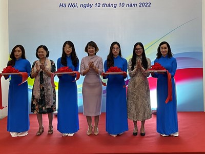 Khai trương “Không gian sách tiếng Pháp” tại Hà Nội