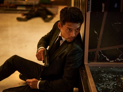 “Đặc vụ xuyên quốc gia”: Bom tấn hành động hài của Hyun Bin, Yoon Ah đổ bộ màn ảnh Việt