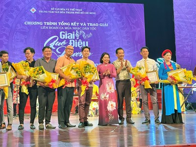 Bế mạc Liên hoan “Giai điệu quê hương” năm 2022