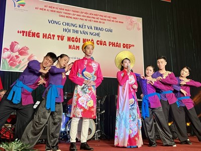 Chung kết Hội thi văn nghệ quần chúng “Tiếng hát từ ngôi nhà của phái đẹp”