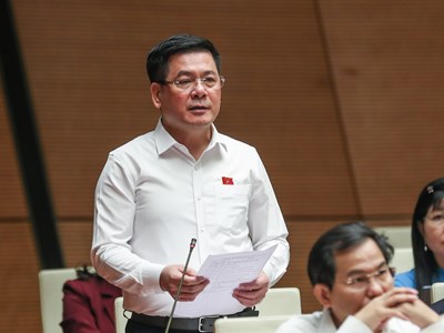 Sẽ điều chỉnh chi phí đưa xăng dầu từ nước ngoài về Việt Nam