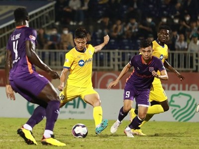 CLB Sông Lam Nghệ An xác nhận chia tay Phan Văn Đức