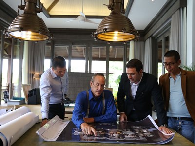 'Ông hoàng resort' Bill Bensley: 'Chiều lòng thiên hạ thì chỉ có vẽ cái hộp'