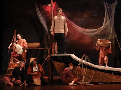 ‘Sống mãi tuổi 17’: Truyền cảm hứng yêu nước đến thế hệ trẻ