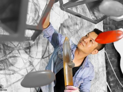 “Nhịp Phố” - Hành trình 10 năm suy tưởng và sáng tác của hoạ sĩ Nguyễn Minh