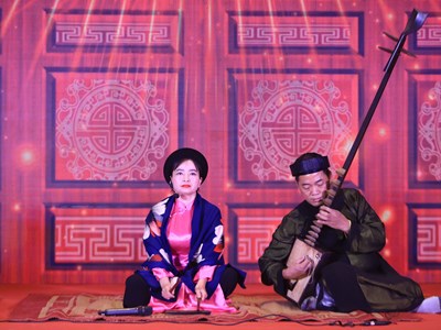 Ca trù từng bước ra khỏi tình trạng bảo vệ khẩn cấp