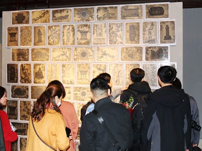 Thưởng lãm "Dấu xưa văn hiến" ở Văn Miếu- Quốc Tử Giám