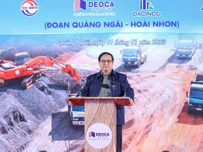 Thủ tướng phát lệnh khởi công đồng loạt 12 dự án cao tốc Bắc-Nam