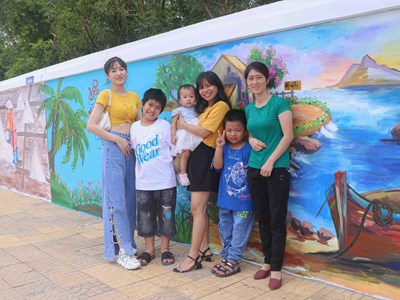 Ninh Thuận: Con đường bích họa ven biển thu hút khách du lịch đầu năm mới