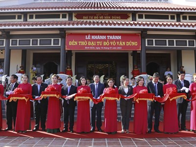 Khánh thành đền thờ Đại tư đồ Võ Văn Dũng