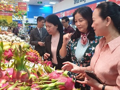 Rộn ràng không khí đón Xuân: Không để thiếu hàng phục vụ Tết