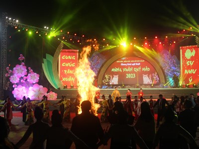 Ấm áp “Mùa xuân quê hương” chào đón năm mới ở Điện Biên