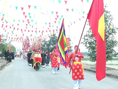 Lễ dâng hương tưởng nhớ, tri ân công đức Tổ Mẫu Âu Cơ