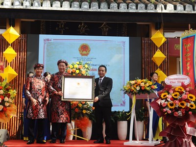 Diễu hành chào mừng Tết Nguyên tiêu Hội An trở thành DSVH phi vật thể quốc gia