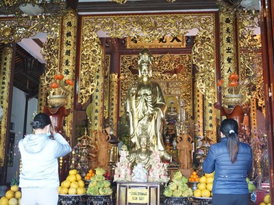 Đi chùa cầu an ở Huế: Không có cảnh ồn ào chen lấn, tập trung đông đúc