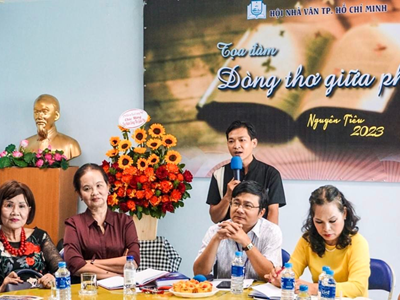 “Gieo vần” thơ trong lòng đô thị