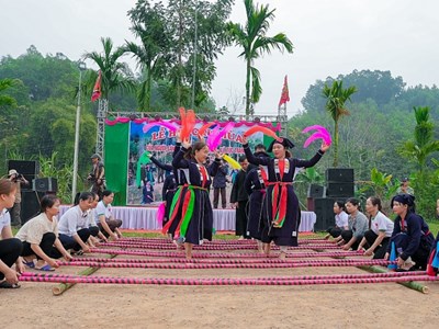 Độc đáo Lễ hội Cầu mùa của người Sán Chay ở Phú Lương