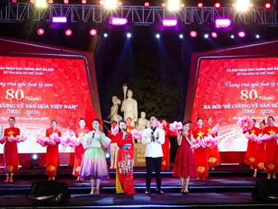 Hà Nội: Ấn tượng chương trình kỷ niệm 80 năm Đề cương về văn hoá Việt Nam
