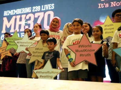Các gia đình nạn nhân MH370 kêu gọi tìm kiếm sau 9 năm máy bay mất tích